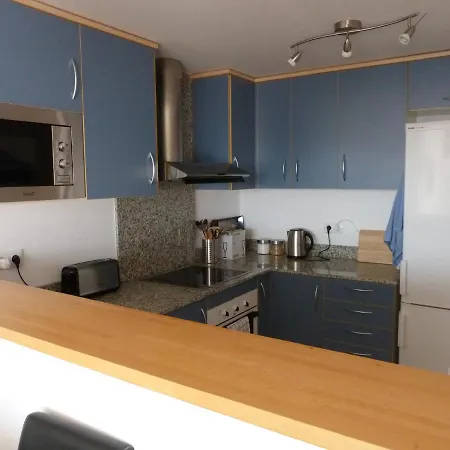 Apartment 2 Beds, 2 Baths With Great Views And Pool